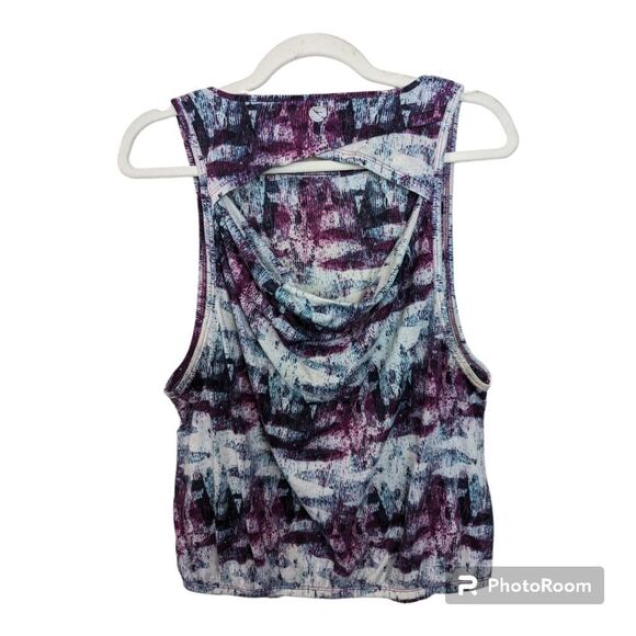 Threads 4 Thought Keyhole Cross Back Tank in Size M - Picture 2 of 7